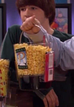 emmaoc141's tweet photo. On a serious note why haven't these been invented yet https://t.co/wYA9SYbebs