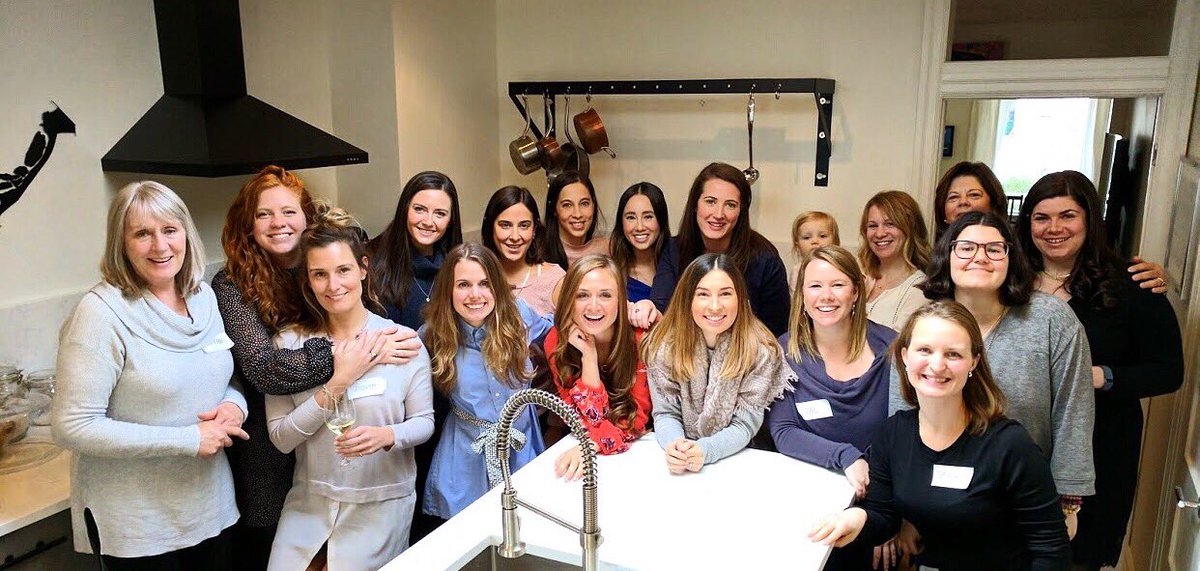 chrissi_forte's tweet photo. bridal shower realness | #wineshower https://t.co/bYmTifGhdD