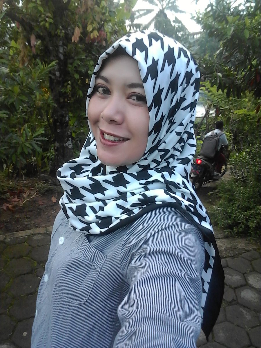 Anindica1's tweet photo. Bissmillah semangtt ...senin ceria https://t.co/37zyKXjDaR