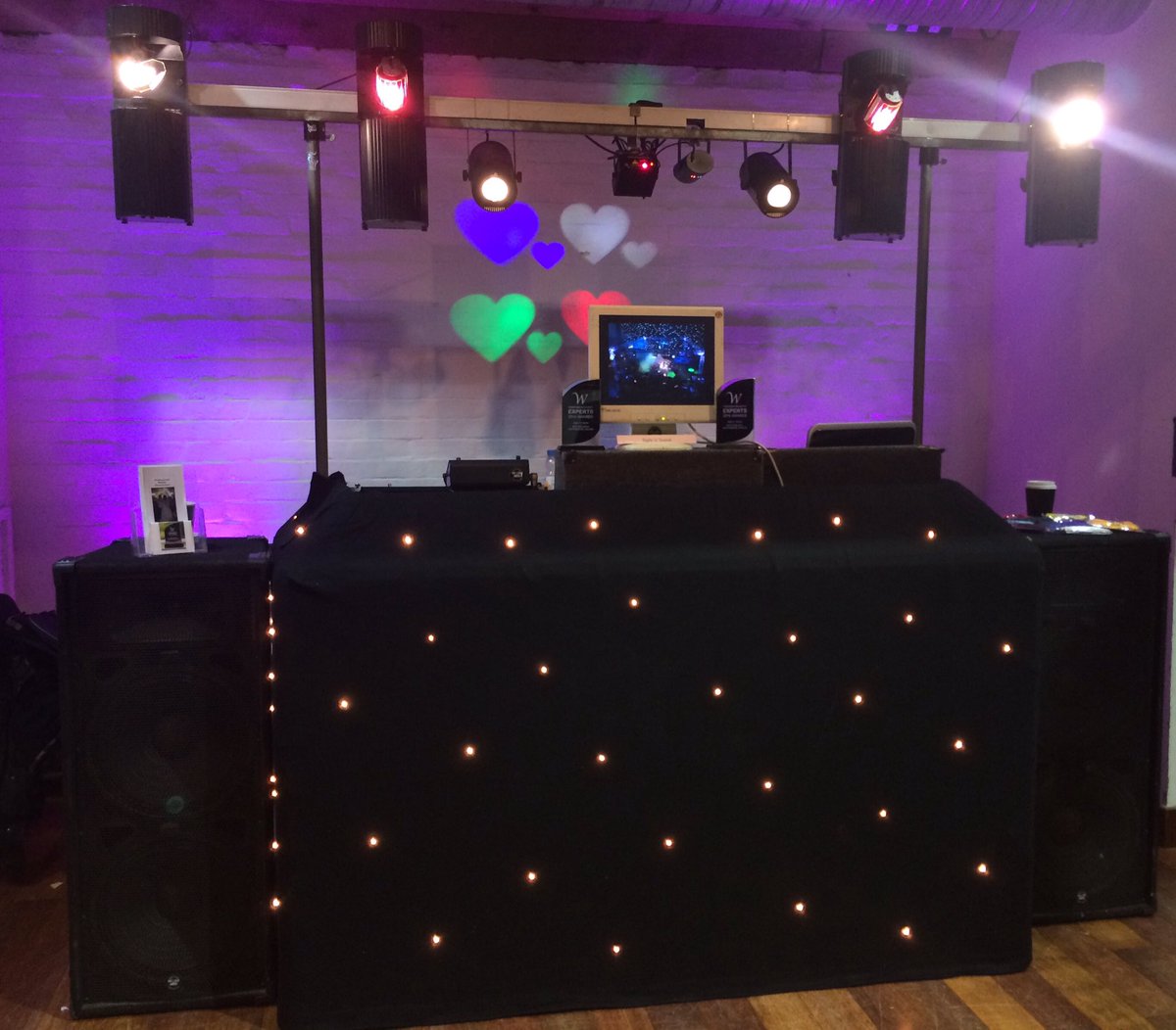 sightnsound1980's tweet photo. Great to meet so many lovely couples &amp; exhibitors at the @PrestigeFairs #WeddingFair at @farnhammaltings today
#WedingDJ
#EventProfs https://t.co/ejKeIJjwVk