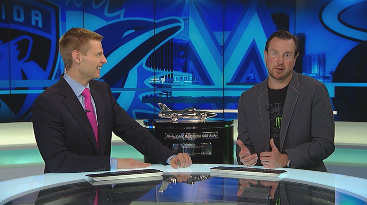 Kurt Busch, who was on set with @ClayWPLG last month with Daytona trophy, wins #Daytona500 https://t.co/xwfkauNeWd