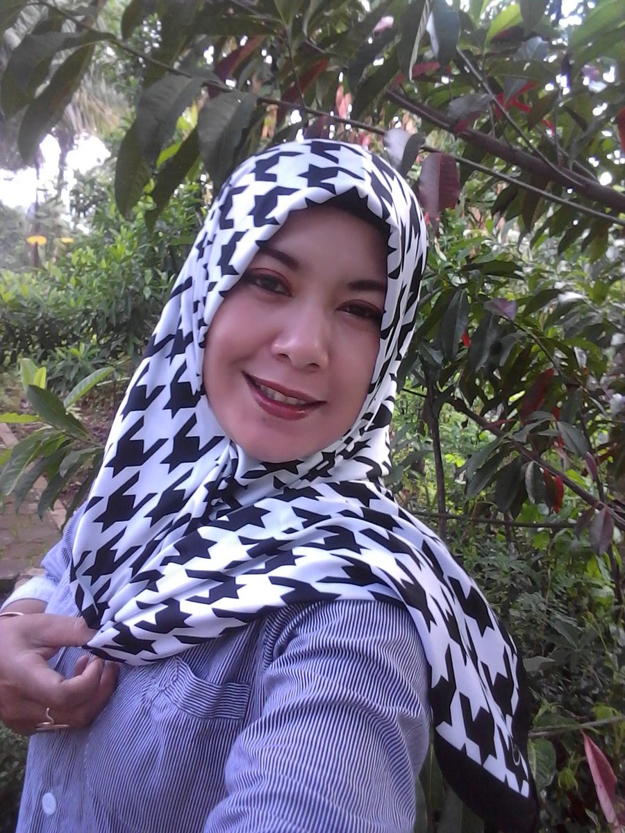 Anindica1's tweet photo. Bissmillah semangtt ...senin ceria https://t.co/37zyKXjDaR
