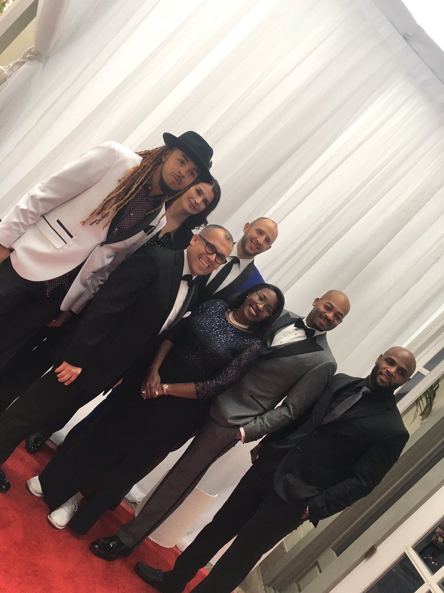 bodie0's tweet image. #pwcredcarpet #purpose