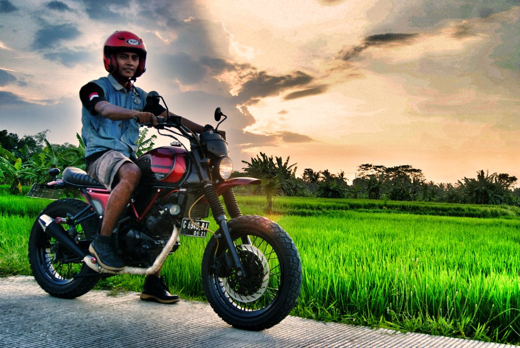 deni_brandaLz's tweet photo. Sunset di tanah jawara
#MotorTrend #motorplus #yvci #yvct
#scramblerstrackers #scramblerid #rodaduasampetua https://t.co/5RZ1blt4yP