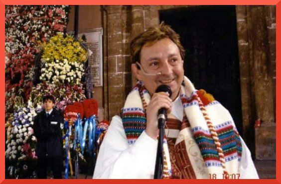 facebook.com/rascana.fallas…
1ª EDICIÓN 2.017 PREMIO VICENTE LINARES-AGRUPACIÓN RASCAÑA.En el acto exaltación de Falleras Mayores,el 1 abril.