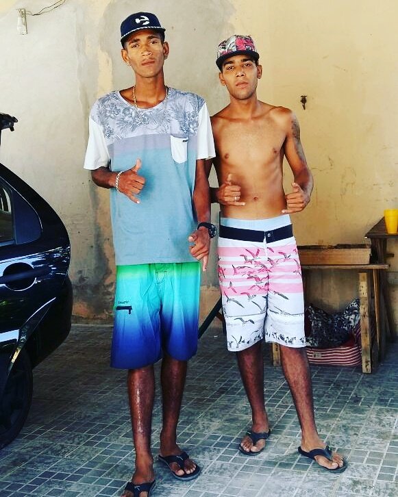 Eleandro99's tweet photo. Desdi menor aprendi, aprendi fecha com o certo, e nunca fala de mais e só mandar o papo Reto,humildade é a essência soma e dividir https://t.co/5BvZLNZfbp