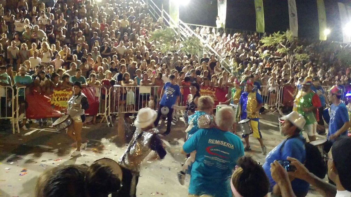 Ahora! <a href="/jorgemacri/">Jorge Macri</a> en #carnavalesVL ! <a href="/javybuenahora/">Javier Buenahora</a>  <a href="/SynchroNorte/">Synchro Norte</a> via <a href="/patolafratti/">Patricia Lafratti</a>