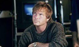 brookepleasant's tweet photo. RIP Bill Paxton and your Titanic sweater. 🎻 https://t.co/8xbbhmyvkq