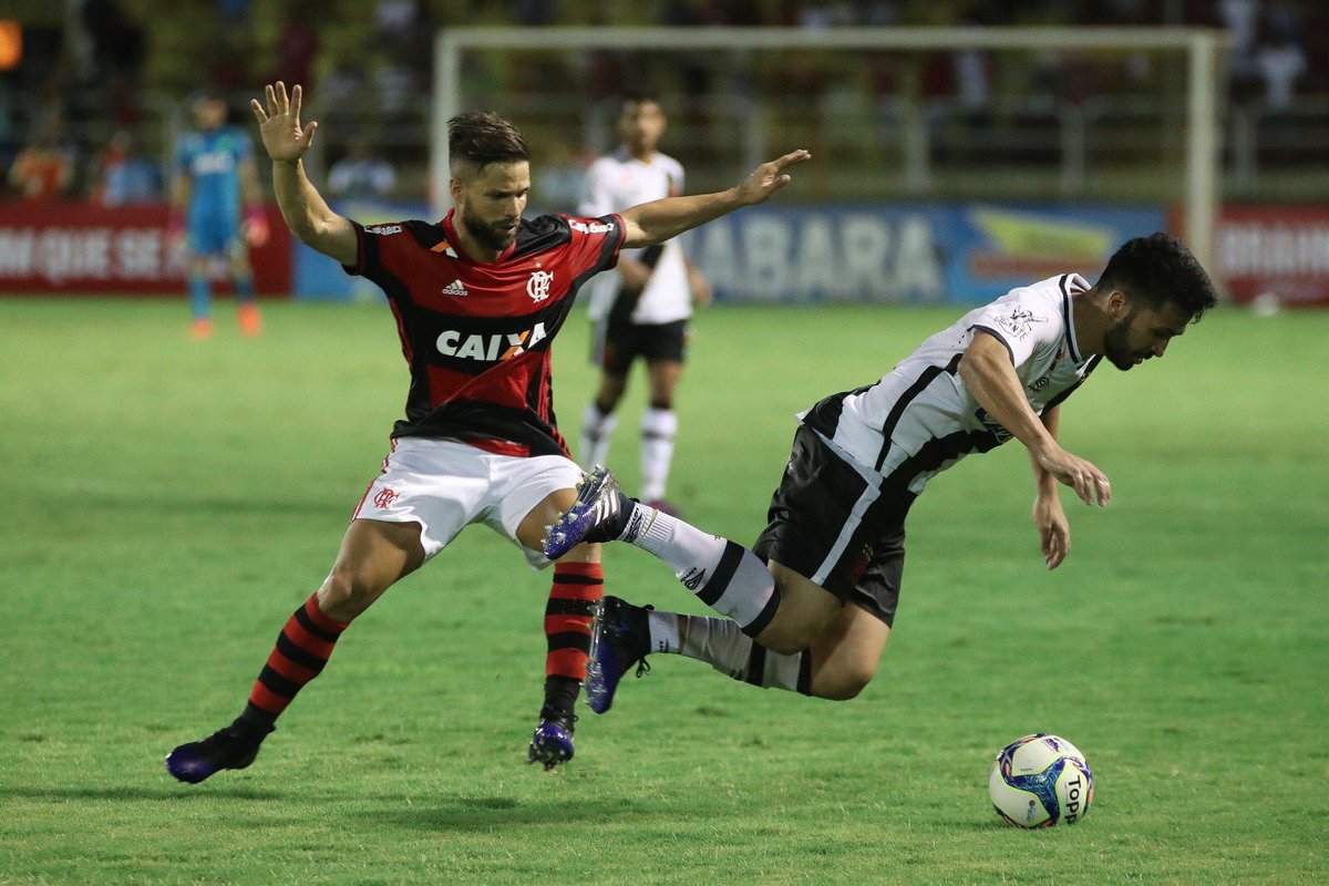 Flamengo's tweet photo. Na apuração da FlaTT, Diego foi eleito o mestre da #FoliaRubroNegra com 91% dos votos. 🔴⚫ https://t.co/BqRWPVIIGU