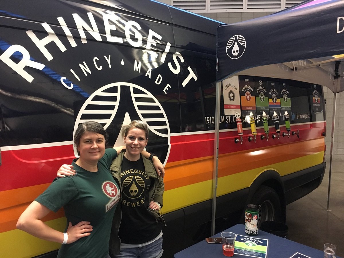 CaptainPoland5's tweet photo. Beep Beep here comes beer @rhinegeist @PittBeerfest @librarian616 #TyranosaurusReps #BeerMobile https://t.co/q2m2DfPvsi