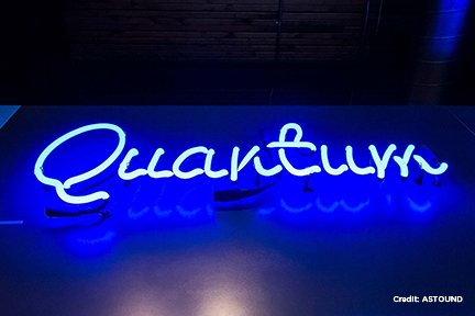 quantumexhibit's tweet photo. Well that's a wrap #quantumvan @scienceworldca #YVR! We will see you next, @wdmtweets! #innovation150 #Canada150 https://t.co/dwqCqxKoff https://t.co/5gHHLBx1D4