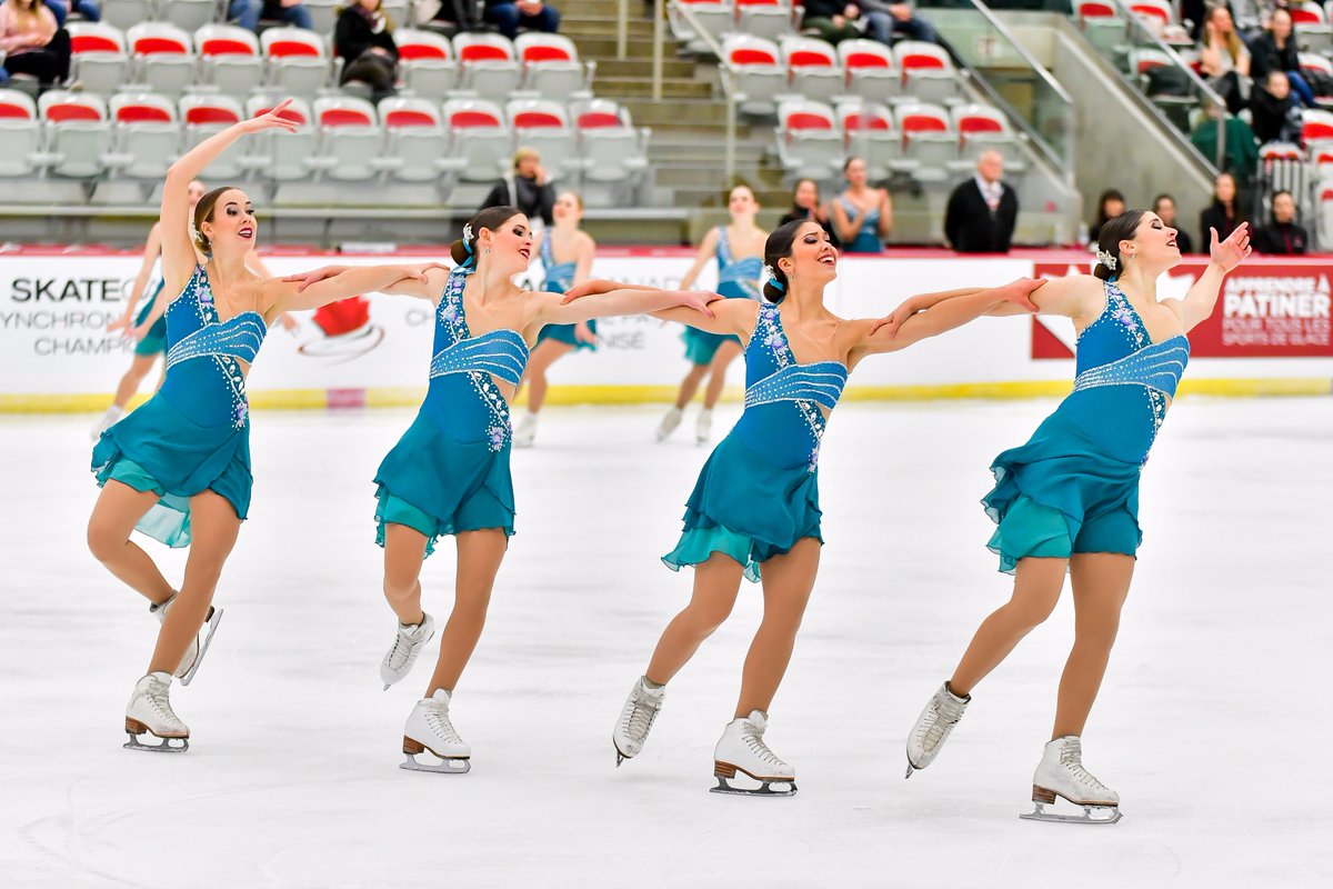 Senior medallists: 
1. Nexxice (WO) 205.60
2. Les Suprêmes (QC) 190.64
3. Nova (QC) 168.88
#Synchro17