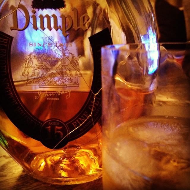 dimplewhiskycom's tweet photo. #repost @davidgergess Hemmakvรคll bรคsta kvรคll. #dimplescotchwhisky https://t.co/b3f3Cb7ZNx