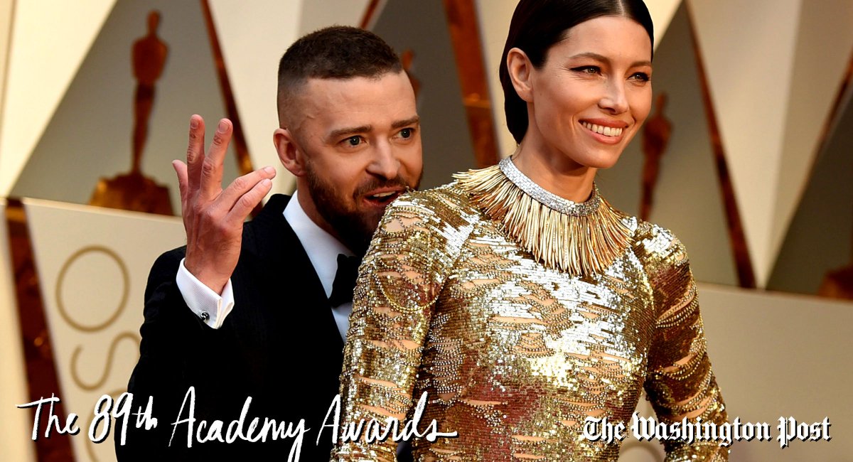washingtonpost's tweet photo. Follow along for live updates from Oscars performances, wins and speeches https://t.co/Q25dCO8mhE https://t.co/5Y7VeolkY1