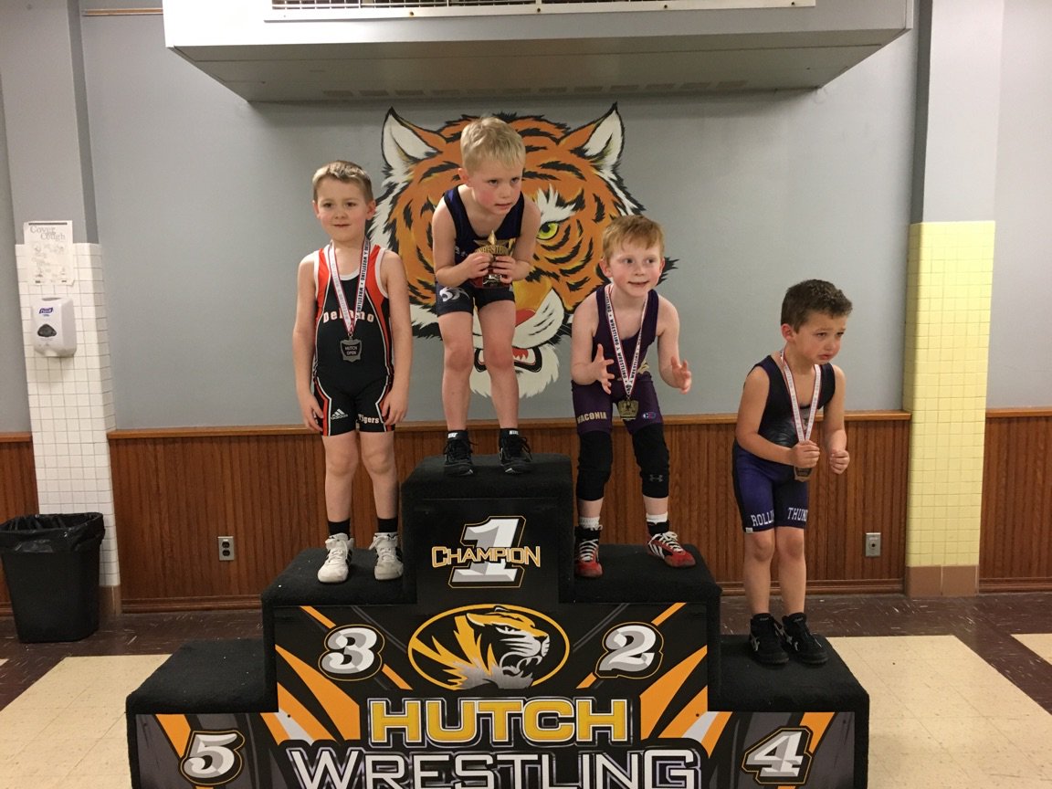 ljalger's tweet photo. Super proud mom. Joe got 2nd at his last tournament. What a hard working kid!! https://t.co/IzxHkHVOu8