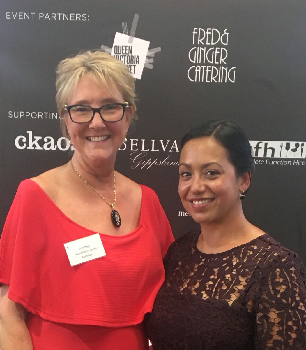 JuliaLPage's tweet photo. Honoured to be @StVincentsMelb #operainthemarket Helping #profmarkcook revolutionise treatment #neurodiseases #natalie @veskiorg @nrcollard https://t.co/nlkliqDP2u