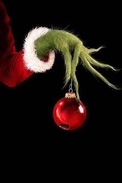Mr_AdamWilliams's tweet photo. @howielindsey #GrinchHands https://t.co/qlEf980505