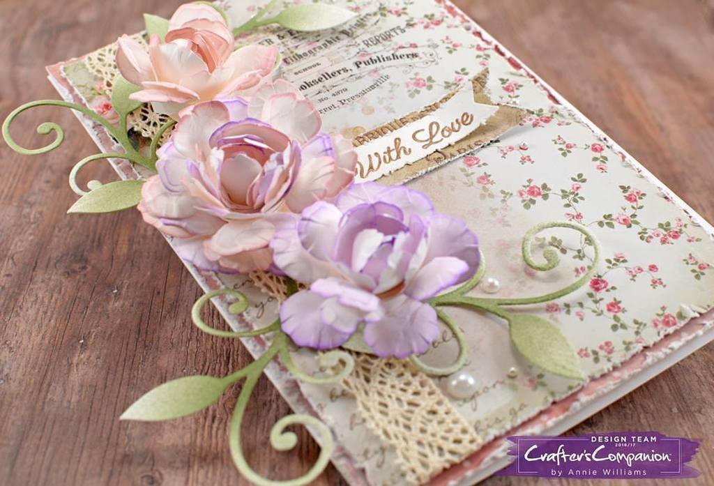 CraftersCompUS's tweet photo. WOW the new #RusticCottage pretties from @SaraDaviesCC make beautiful #flowers. How pretty is this #handmade #card?β¦ https://t.co/JByNjtVYYJ