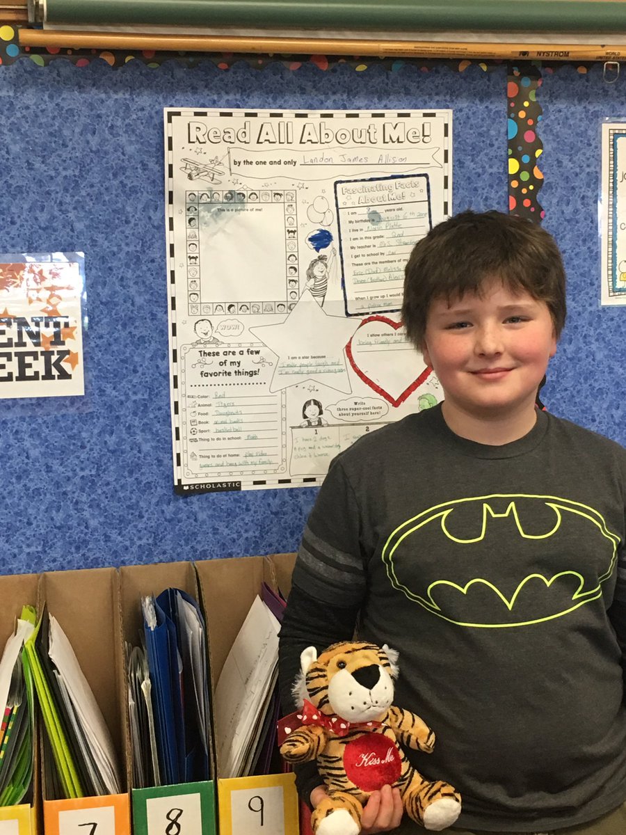 MrsStreeter2nd's tweet photo. Landon's our student of the week from last week! Landon loves math and playing video games! 🎮#secondgrade https://t.co/KOPhSVqPqK