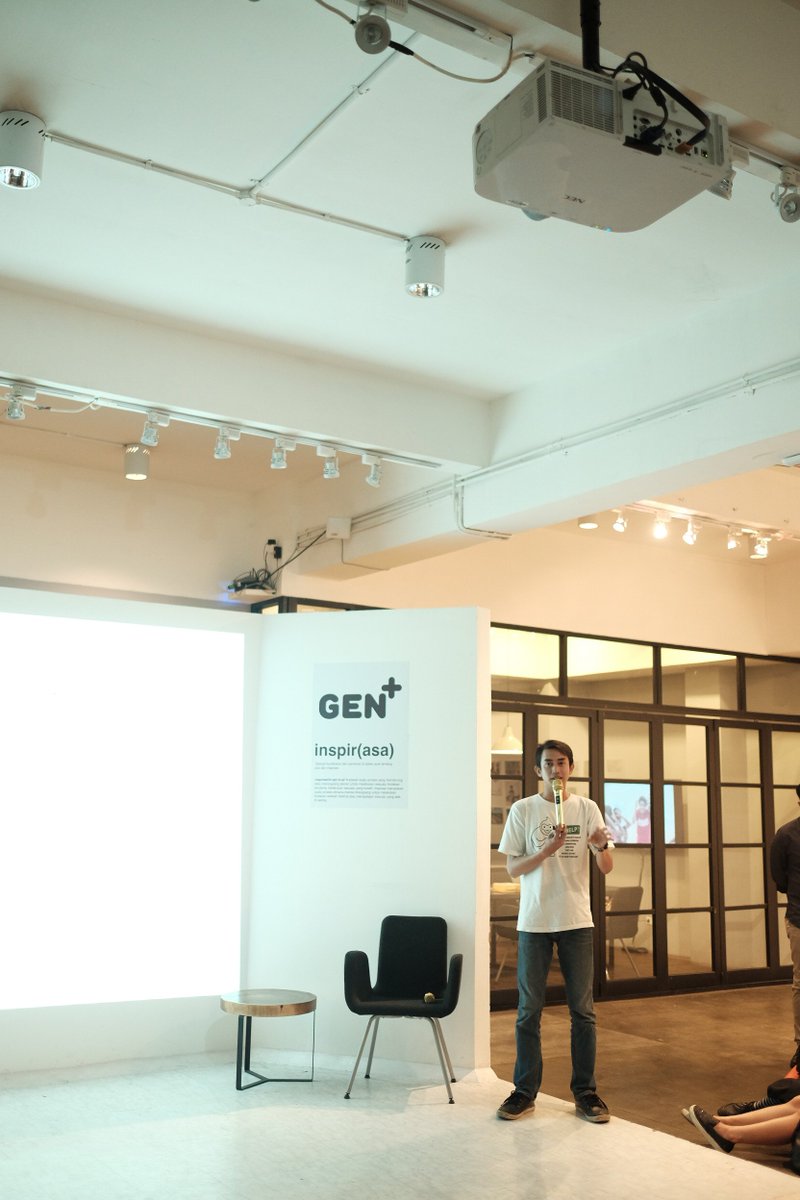 gen_indonesia's tweet photo. GEN+ Inspir(asa).

Terima kasih buat pembicara @Riantama28
Sudah sharing tentang Konsep &amp; Strategi @Savemugo 

#GEN #SatuGen #Inspirasa https://t.co/8Mn0zd9DZv