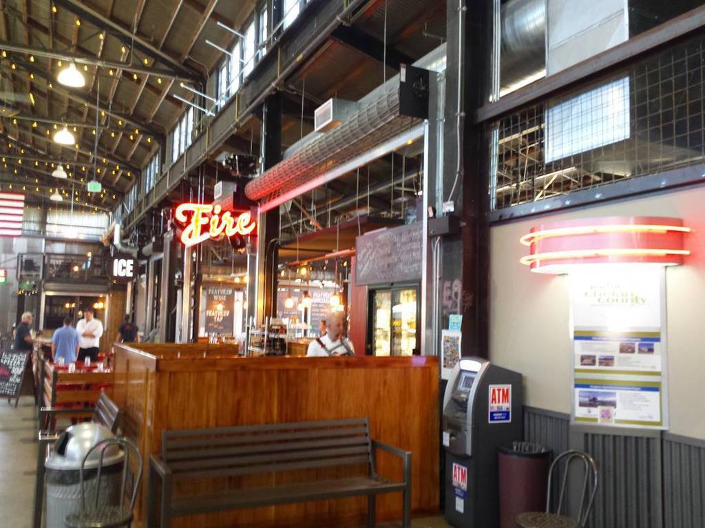 WenatcheeLoop's tweet photo. #PybusMarket in #Wenatchee sits right off the #AppleCapitalLoopTrail. #Pybus #NCWEats #In⦠https://t.co/XwJA4TLqPJ https://t.co/Nem4WTomUk