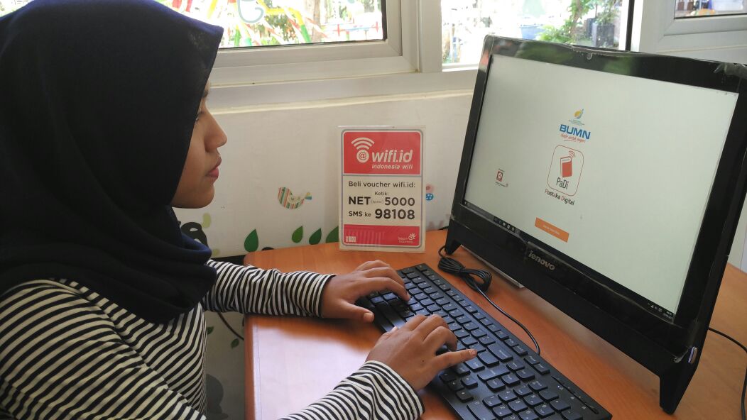 Asyik loh nongkrong di wico Taman NKRI sambil baca PADI #BUMNHadirUntukNegeri @synergy_telkom #PADITREG2 #witeljakut