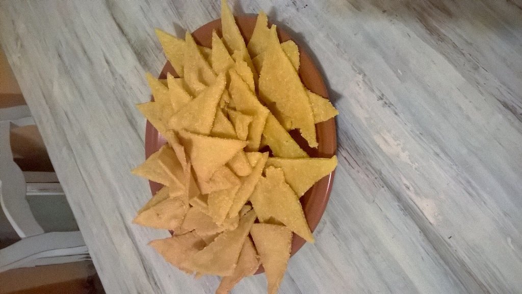 gabrielapizzo's tweet photo. Nachos con salsa cheddar, torta taza brownie, menú @KamikazeCapilar 😉 grosa Caro!! https://t.co/QTAAlGNshu