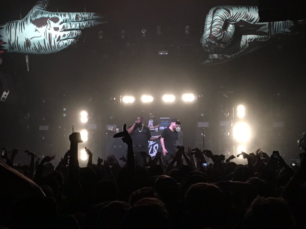 J_Schneider's tweet photo. Run The Jewels. Fuego. #RunThemJewelsFast https://t.co/Hcul2dgfY4