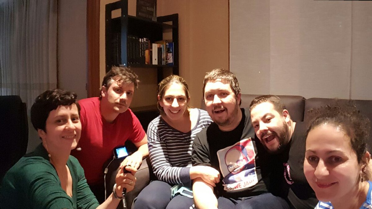 Una ceremonia más con los imprescindibles <a href="/bcasvel/">Blanca C Velasco</a> <a href="/SantiGD82/">Santi García</a> <a href="/rogarciaca/">Tixbe</a> y <a href="/HellLois/">HellLois</a>.
Qué gusto marujear y disfrutar en tan buena compañía.