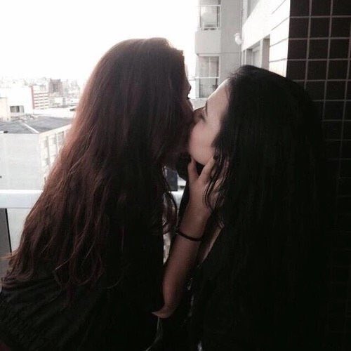 Greenrrrr's tweet photo. สนใจมาจูบกันหน่อยไหมคะ แล้วจะทำอะไรต่อค่อยว่ากัน 👱🏻‍♀️👩🏻 #ยืมเมจforsex #เลสเบี้ยน https://t.co/TuCROn0vHj