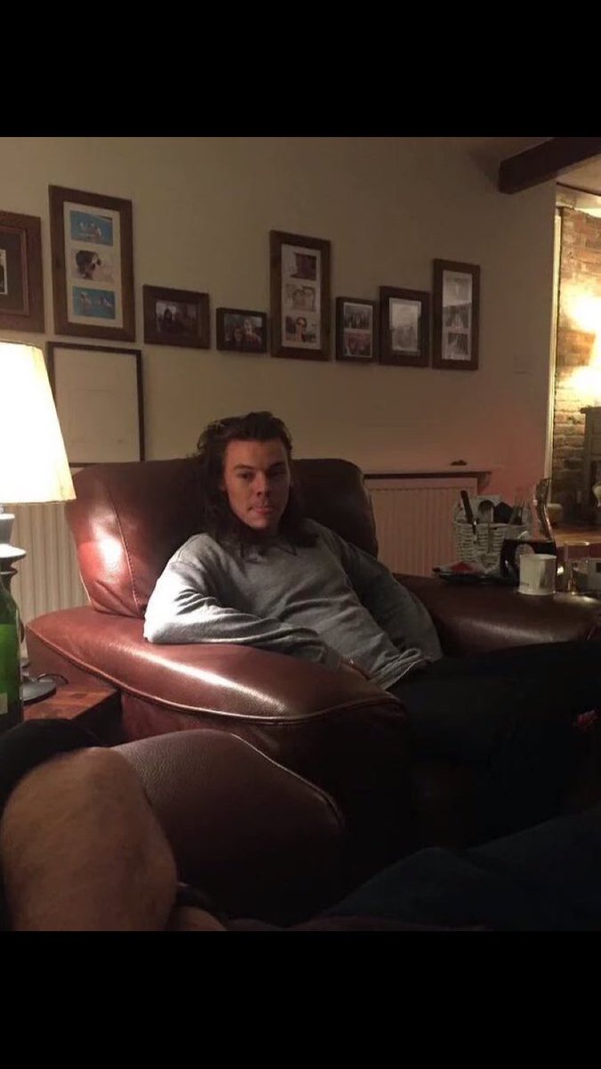 harrytspriority tweet picture