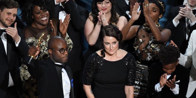 QGIOVANI's tweet photo. #Oscar2017: #Moonlight miglior film ma #LaLaLand trionfa con sei statuette https://t.co/k4Gx7xvz5Q https://t.co/10LCSwCtp8