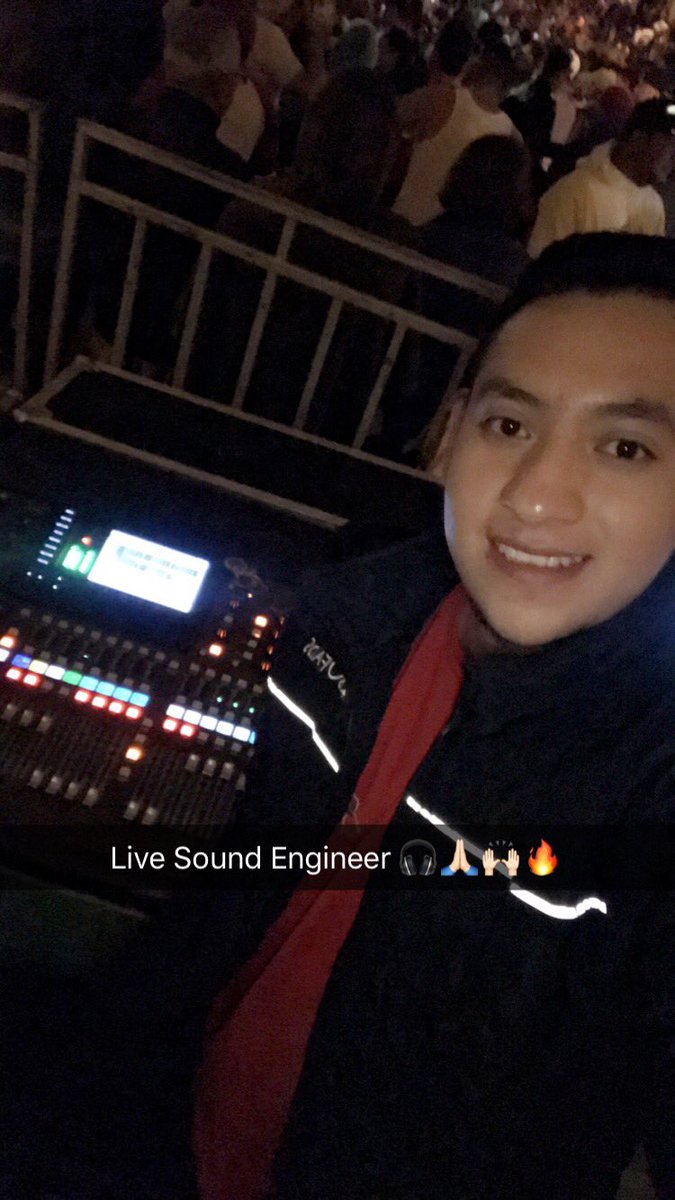 santyjaramillov's tweet photo. #ShowTime #LiveShow #X32 #LiveSoundEngineer #LosBúfalosdeEcuador @LosBufalosEC 👌🏻🔥🎧🙏🏻Next Zaruma 😎@WavesLatino #TracksLive https://t.co/BzC9hDuXeT