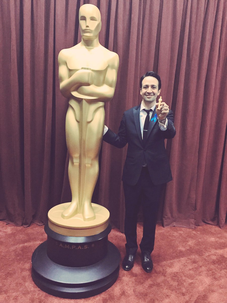 Lin_Manuel's tweet image. Good night!
(They give you chocolate ones)
