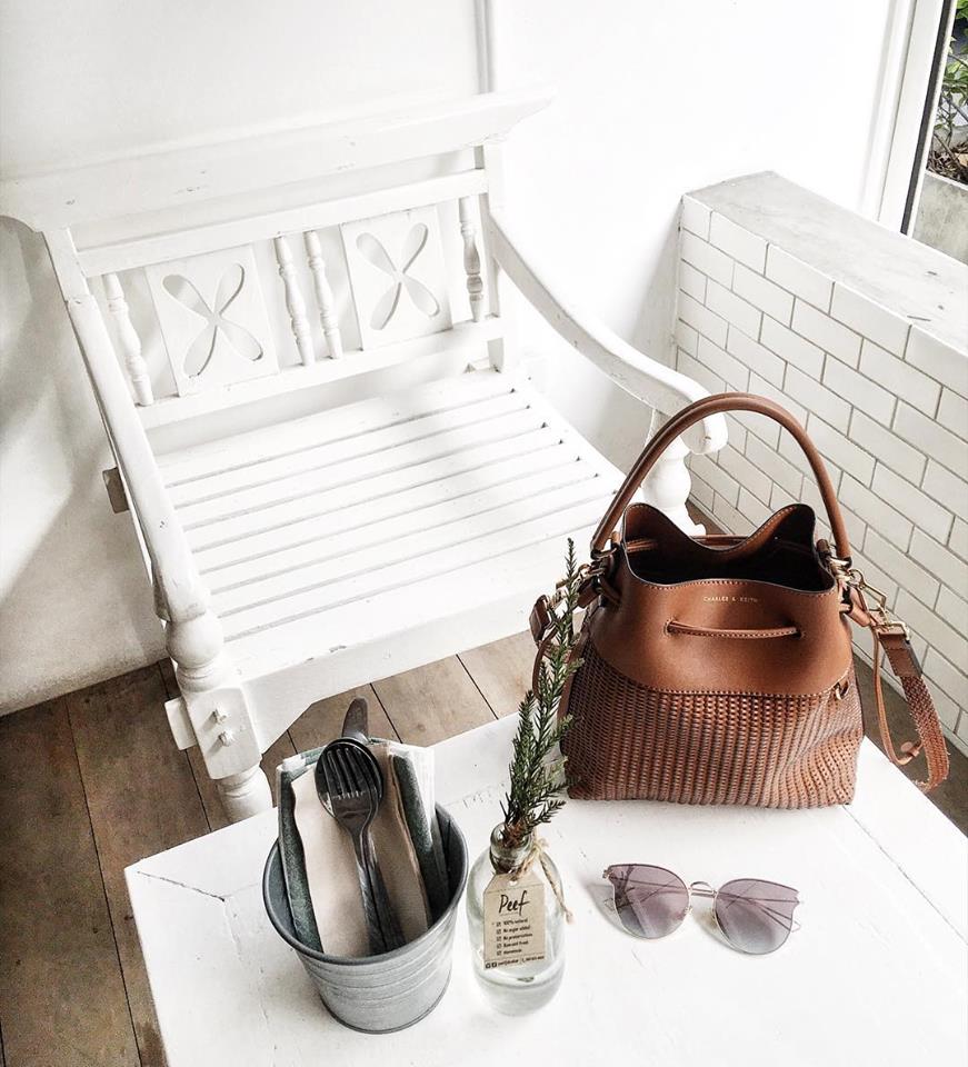 Maisonjsc's tweet photo. - CHARLES &amp; KEITH -

#CHARLESKEITH_VN #SPRINGSUMMER2017
Các sản phẩm đã có tại hệ thống cửa hàng Charles &amp; Keith: https://t.co/Qt3Qi5rArZ https://t.co/I4Tle3kgAB