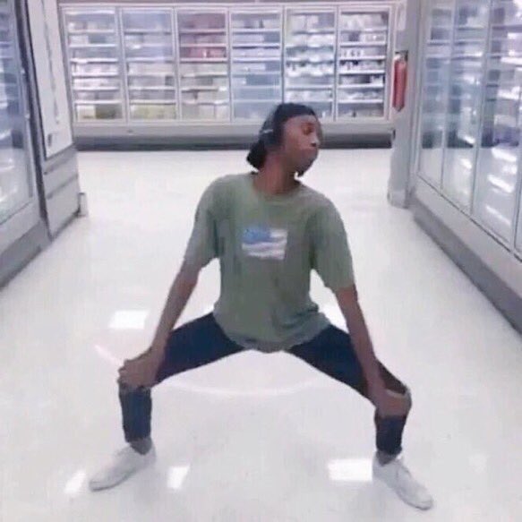 pinkmingyux's tweet image. Me:im sick of boom boom its so overplayed im not gonna liste-
Vernon: SEVENTEEN TEEN TEEN
Me: NOWANA SAYE