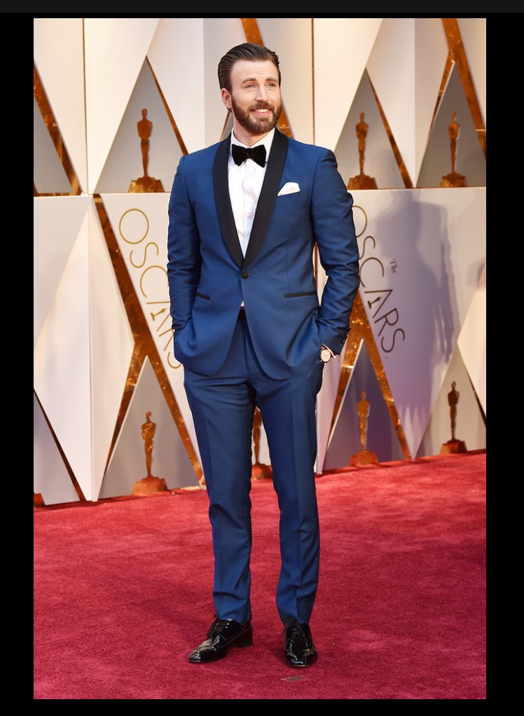 Mr_Musk_'s tweet photo. Nuestro #Oscar al look más #mrmusk de la gala es para... Chris Evans por su apuesta arriesgada y ganadora defendida con mucha actitud https://t.co/qZUdkMoGVL