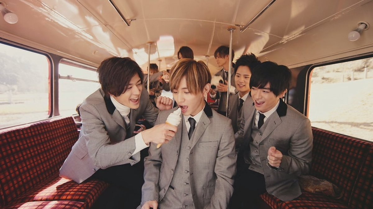 yr0509sax's tweet photo. この一連の流れが可愛すぎる今年年男(24歳)のせぶんちゃんです…… https://t.co/p0C0NQtYcL