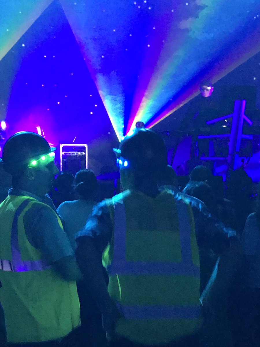Jokatgocat's tweet photo. @petshopboys great show in Bournemouth #highvisjackets #SUPERtour https://t.co/oksC9nVPCd