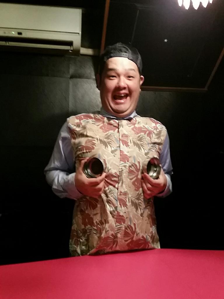 トラまめず だいハード ゲイみたいなシャツ着てゲイみたいなポーズをとっちゃいました トラまめず だいハード ゲイみたいなシャツ着てゲイみたいなポーズをとっちゃいました