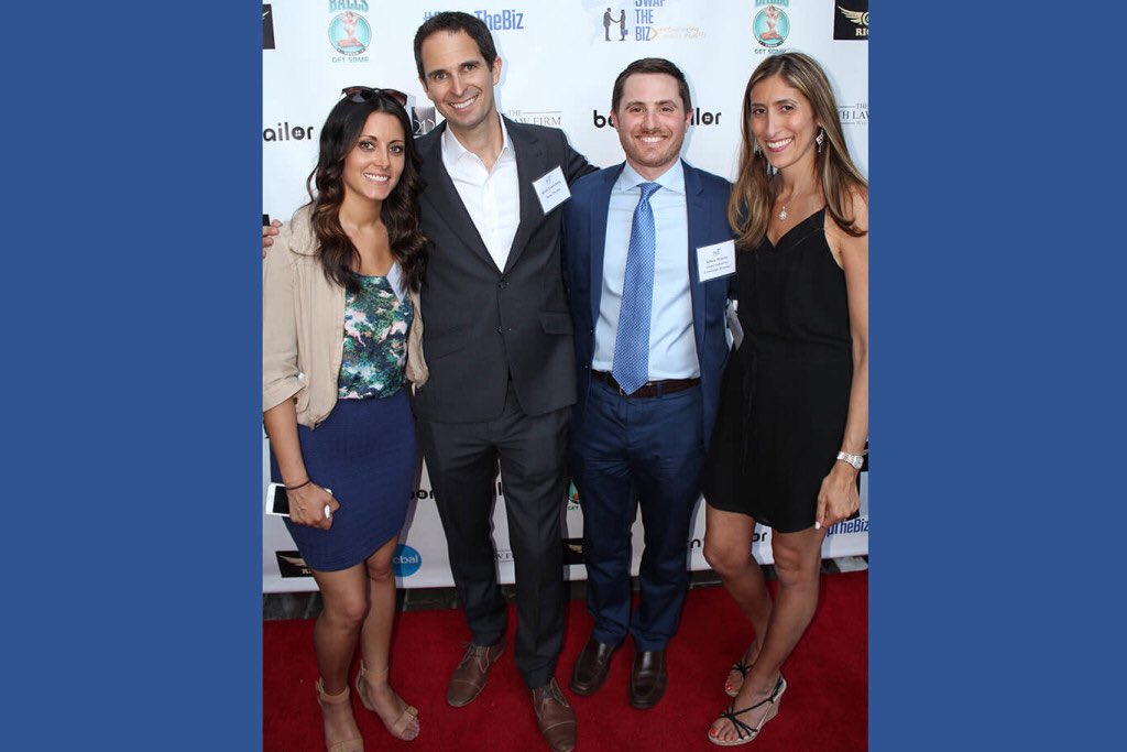 SwapTheBiz's tweet image. "Everybody has a story to tell-even the homeless" #SwapTheBiz philosophy - humanize the networking motivational quotes Good Monday business