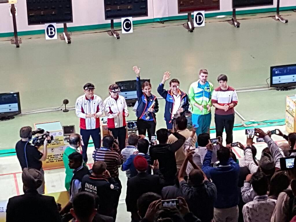 virenrasquinha's tweet photo. Congrats @JituRai  @HeenaSidhu10 for gold in team air pistol beating Japan in final #ShootingWC in Delhi @OGQ_India https://t.co/h1JdnKX12A