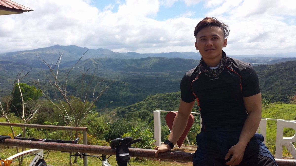 arvinmtorres's tweet photo. Bike all the way papuntang Timberland. #Lamog https://t.co/nWNWql9b2P