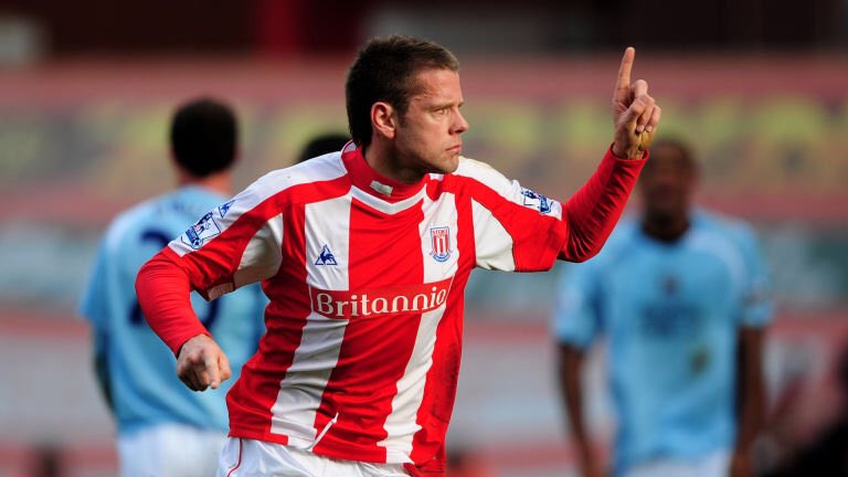 Happy 39th birthday to one of Stoke\s most important signings in recent years- James Beattie. 