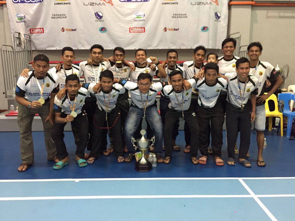 mirulmerang's tweet photo. a day to remember. kemah keming sek kite no 1 ⚽️🏆 #ksa17 #kter https://t.co/1z4XeDbjQN