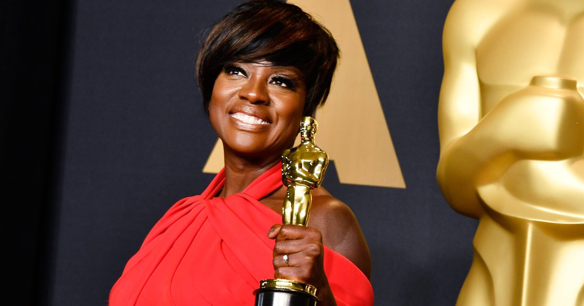 DreamGitie's tweet photo. Assim só aplaudindo de pé, @violadavis mostrou a que veio e a academia teve que engolir.👏🙌❤#Oscars #girlpower #representividade https://t.co/qEinJy5KRX