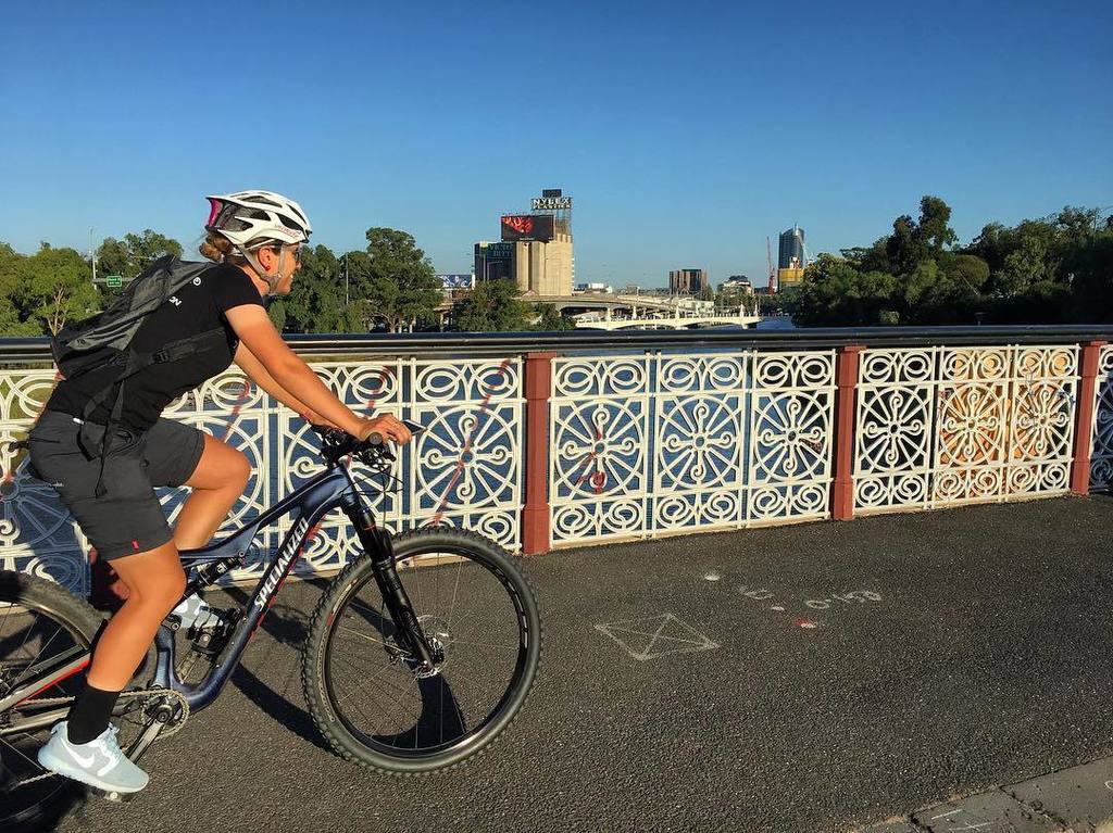 aimzbradley's tweet photo. Commuter buddy is fiiiinally back from #holidays 🚵🏼‍♀️
#specializedwomen #rushmtb #adventu… https://t.co/yuK7YQZQK0 https://t.co/EKhkz1Tx4C