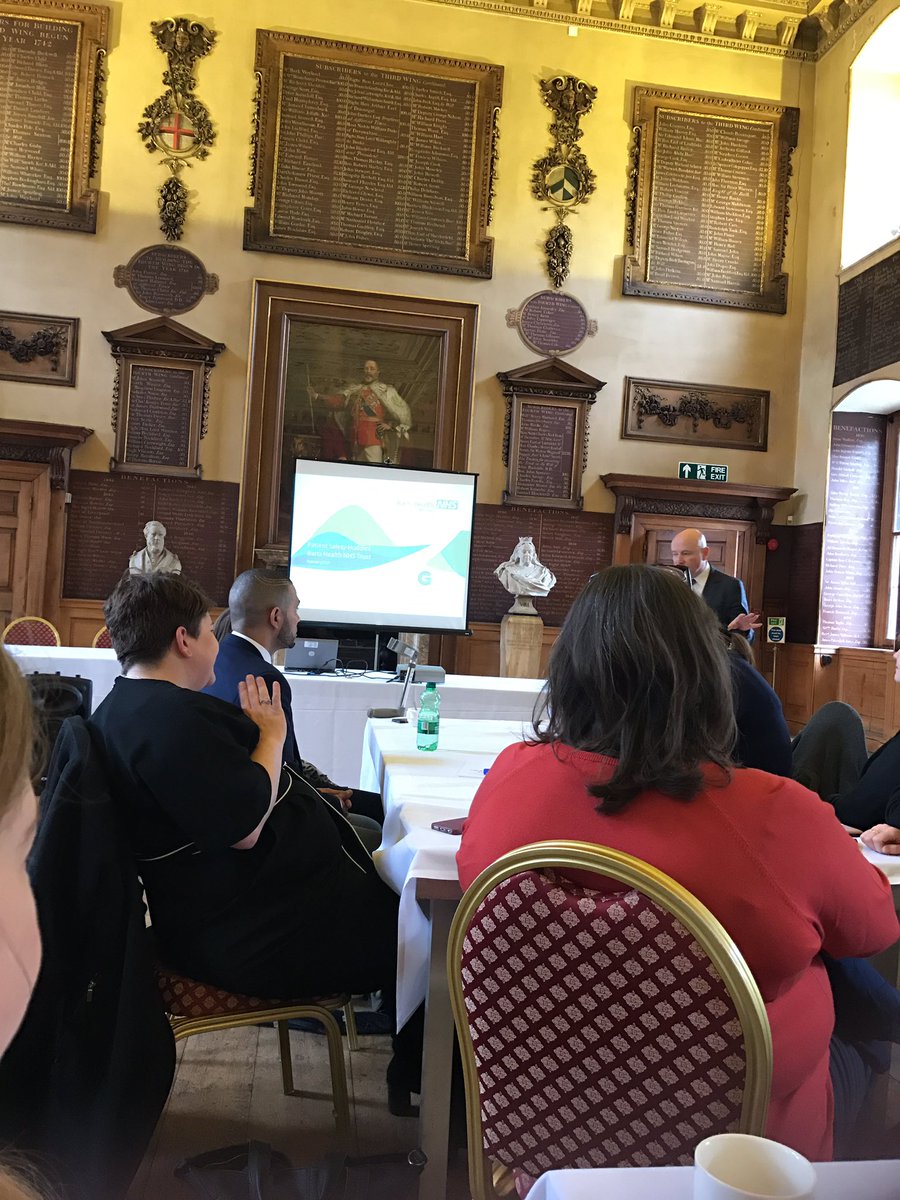 louisechicks1's tweet photo. #Safe&amp;compassionate @NHSBartsHealth developing safety huddles further with GGI &amp; site teams sharing learning &amp; quality @SignUpToSafety https://t.co/wqjmUZQXOs