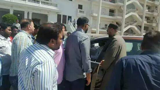 AimimFansClub's tweet photo. #AimimForEver President #Barrister @asadowaisi Sahab @ #Darussalam https://t.co/xpIZAoxOc6