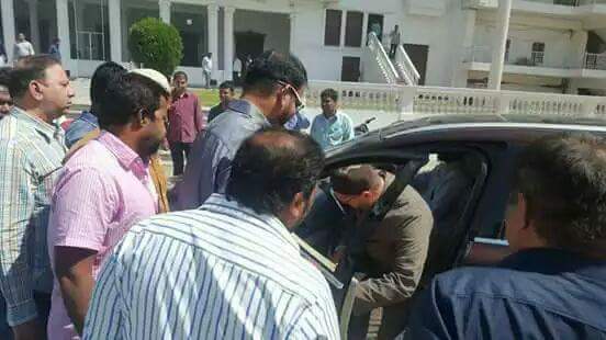 AimimFansClub's tweet photo. #AimimForEver President #Barrister @asadowaisi Sahab @ #Darussalam https://t.co/xpIZAoxOc6